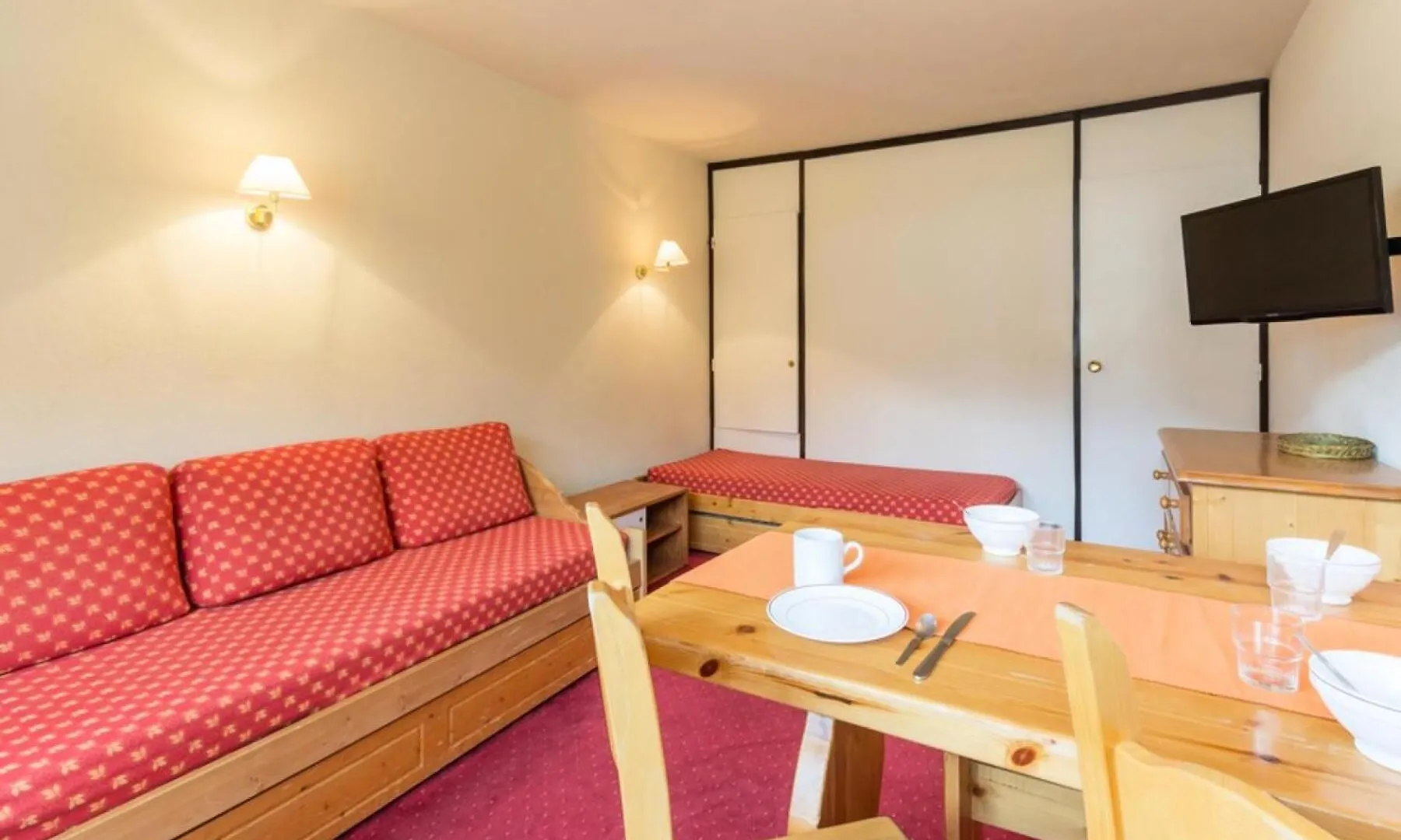 Apartment Residence Le France - Studio 4 Personnes Plagne Centre Mae-4744 La Plagne-Tarentaise France
